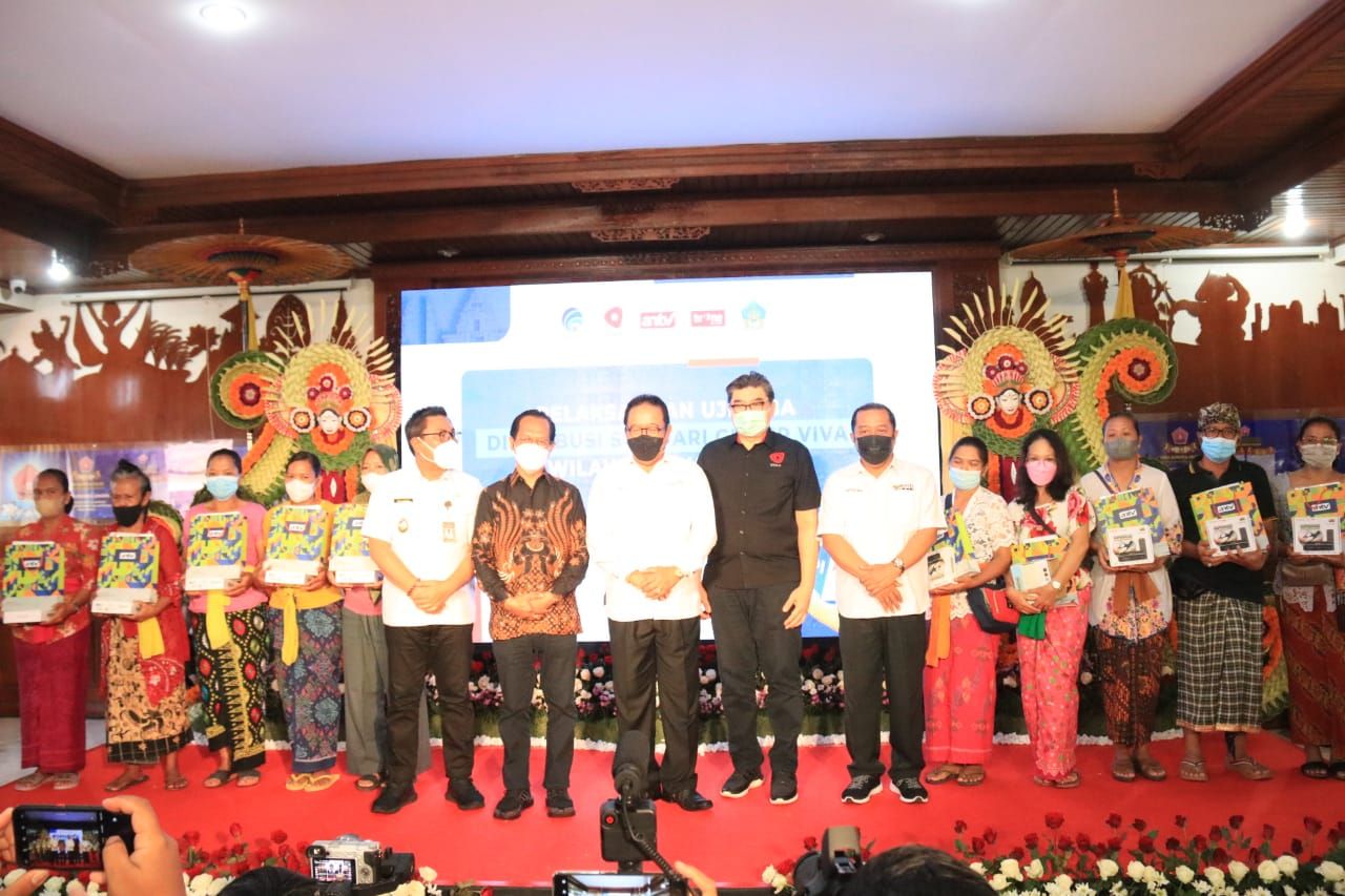 podiumnews.com-10 Ribu Set Top Box untuk Akses Siaran TV Digital Dibagikan di Bali